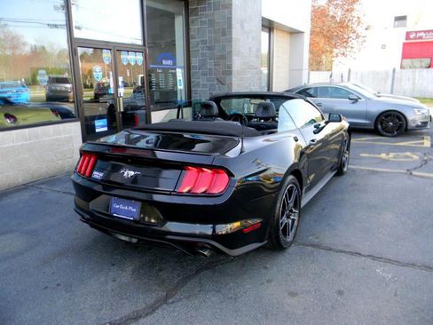 Used 2019 Ford Mustang Premium image 6