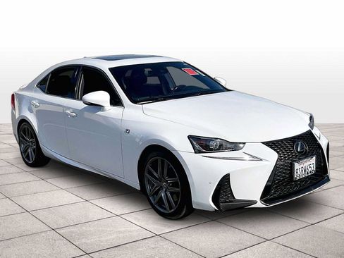 Used 2020 Lexus IS 350 F Sport w/ F Sport Package RWD image 2