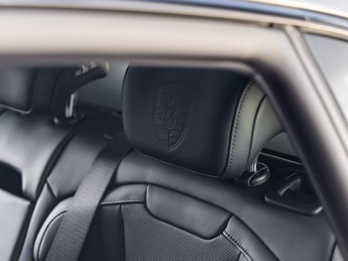New 2026 Porsche Taycan 4S AWD/4WD image 37