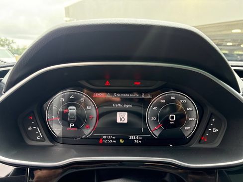 Used 2024 Audi Q3 2.0T Premium Plus AWD/4WD image 22