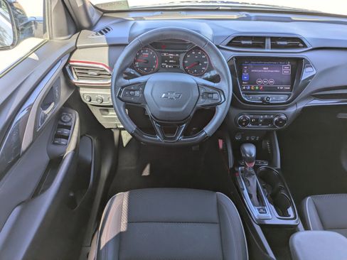 Used 2021 Chevrolet TrailBlazer RS w/ Convenience Package image 18