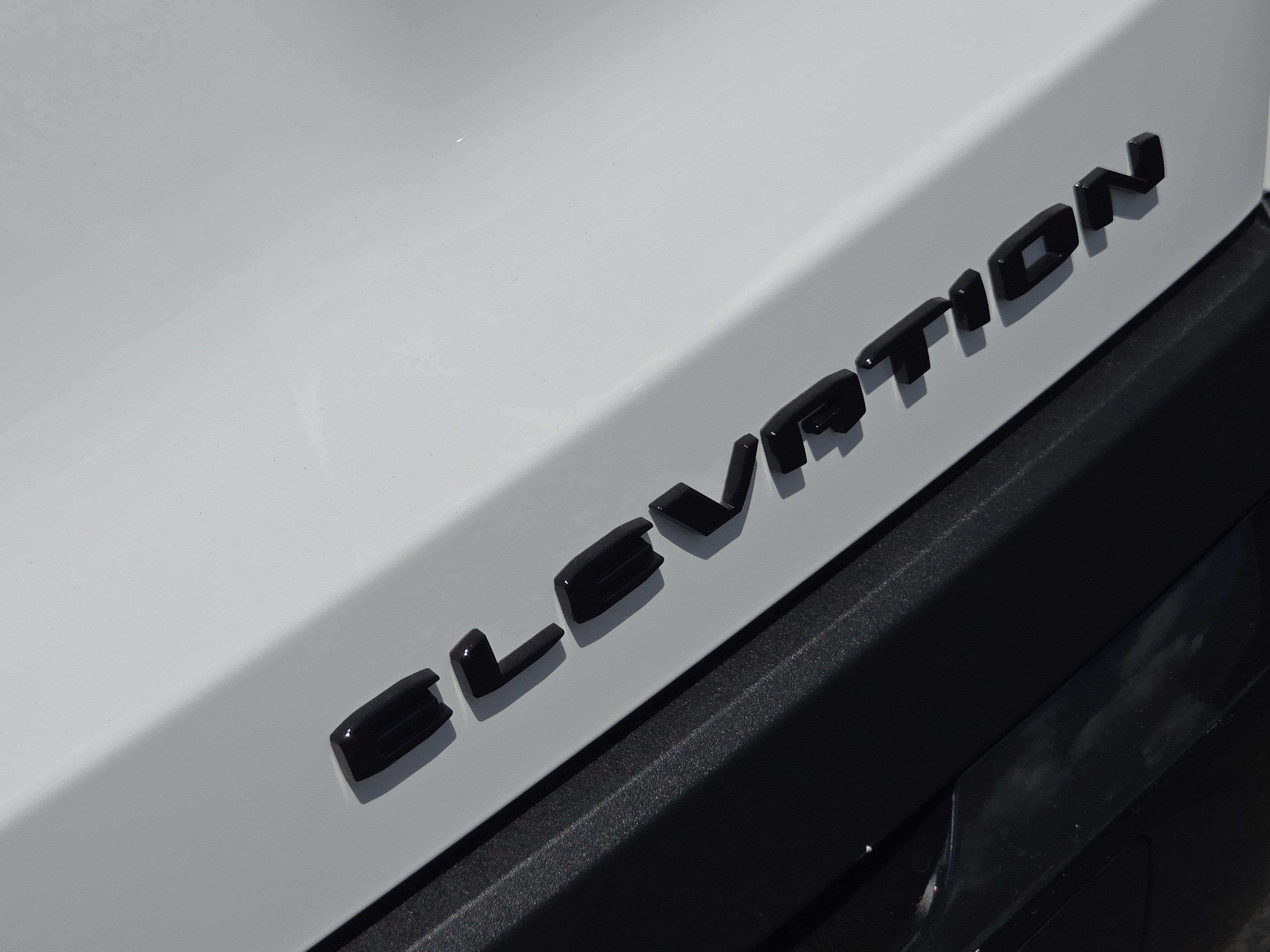 New 2027 GMC Terrain Elevation w/ Black Edition FWD image 8