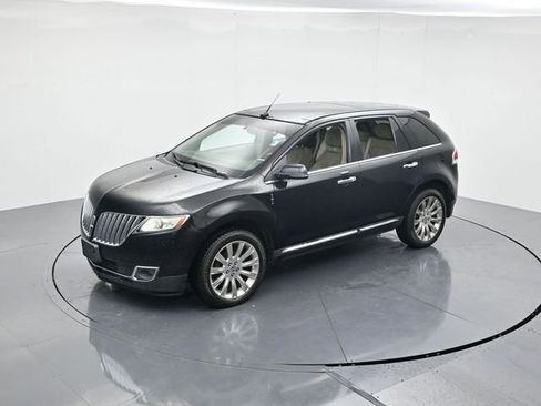 Used 2014 Lincoln MKX AWD w/ Equipment Group 102A image 47