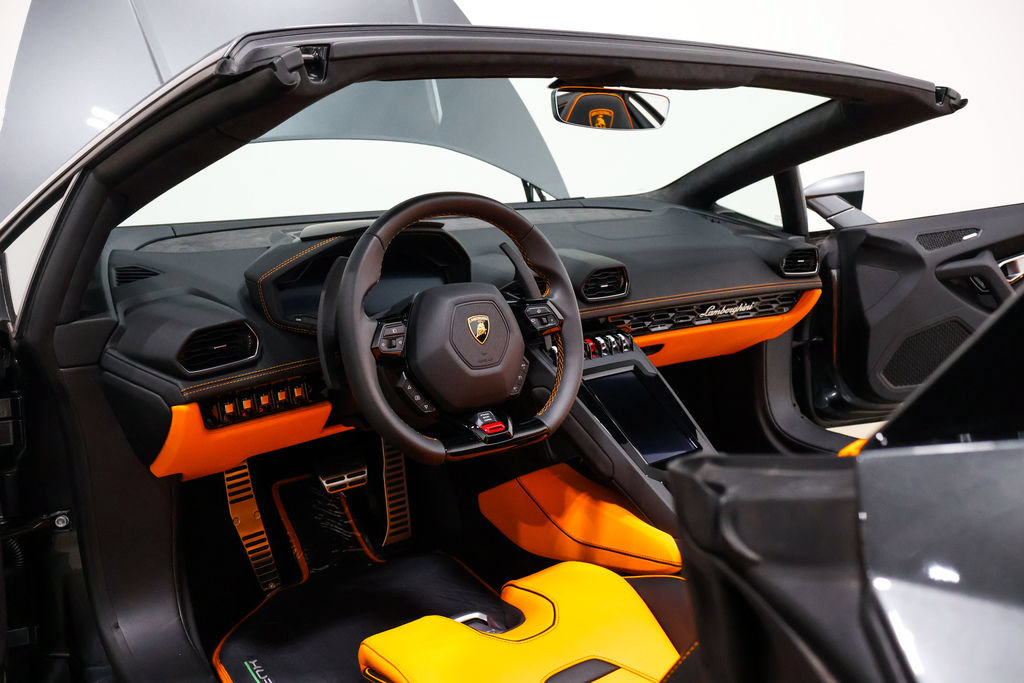 Used 2024 Lamborghini Huracan EVO AWD/4WD image 37