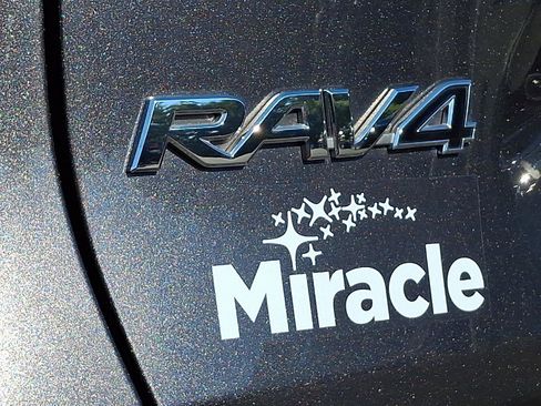 Used 2020 Toyota RAV4 LE w/ All Weather Liner Package AWD/4WD image 30