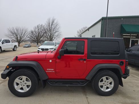 Used 2010 Jeep Wrangler Sport image 2