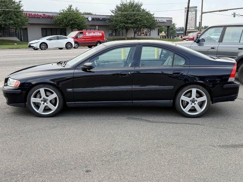 Used 2004 Volvo S60 R AWD/4WD image 13