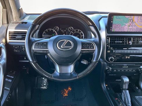 Used 2023 Lexus GX 460 Premium image 5