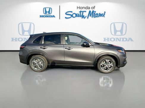 New 2026 Honda HR-V LX image 8