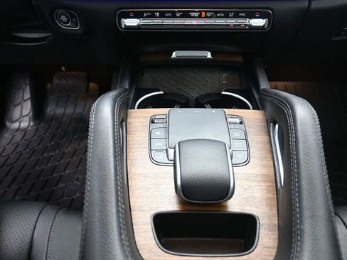 Used 2025 Mercedes-Benz GLE 350 4MATIC image 13