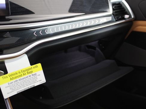 Used 2026 BMW X5 xDrive40i w/ M Sport Package image 28