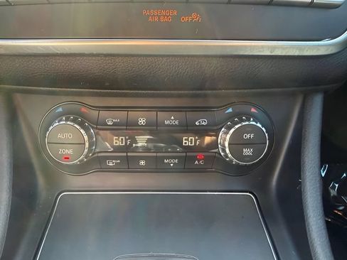Used 2020 Mercedes-Benz GLA 250 4MATIC image 22