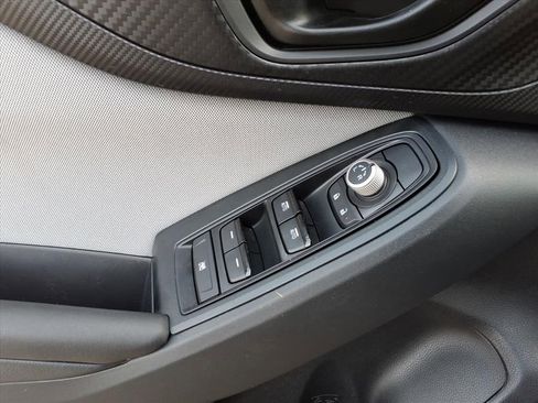 Used 2023 Subaru Crosstrek 2.0i Premium AWD/4WD image 19