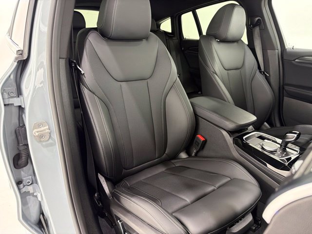 Certified 2024 BMW X4 xDrive30i w/ Premium Package AWD/4WD image 19