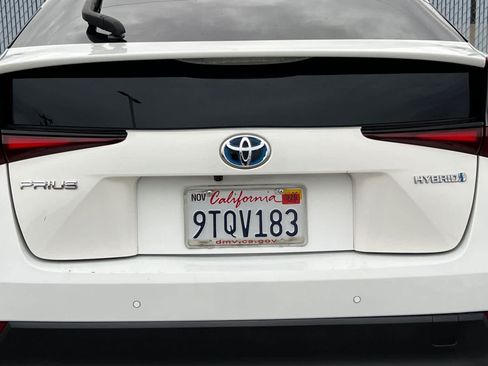 Used 2022 Toyota Prius LE FWD image 24