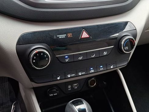 Used 2018 Hyundai Tucson SEL image 18