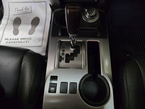 Used 2024 Toyota 4Runner Limited AWD/4WD image 26