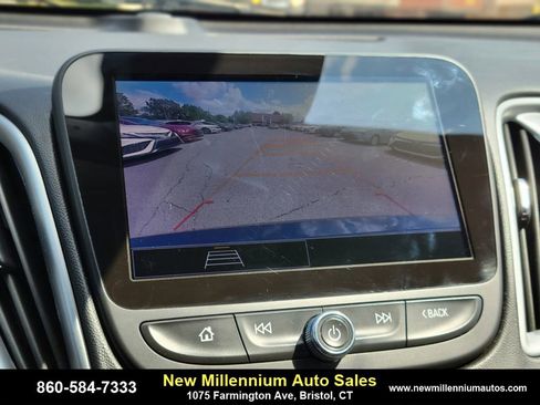 Used 2023 Chevrolet Malibu LT image 20