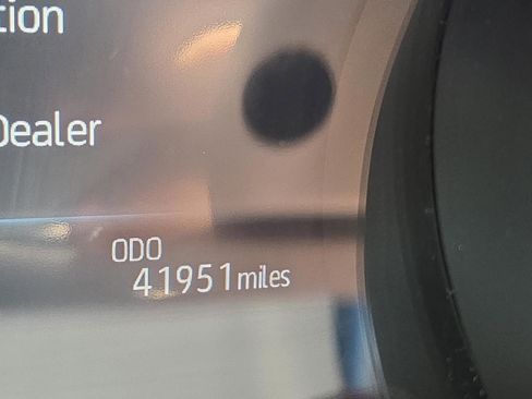 Used 2018 Toyota Camry XLE FWD image 24