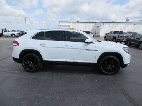 Used 2021 Volkswagen Atlas Cross Sport SEL Premium AWD/4WD image 5