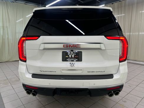 Used 2022 GMC Yukon XL Denali AWD/4WD image 5