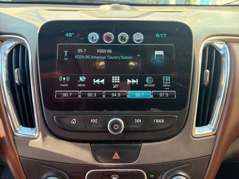 Used 2016 Chevrolet Malibu LT w/ Leather Package image 15