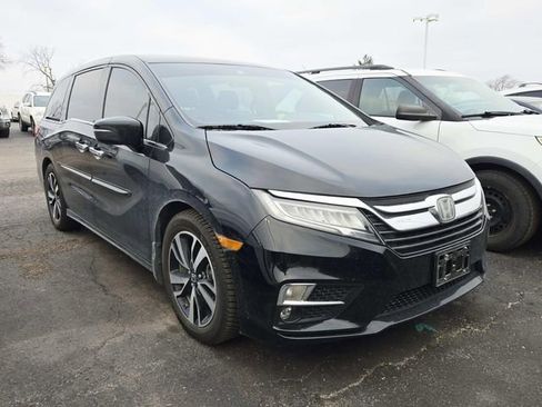Used 2018 Honda Odyssey Elite image 4