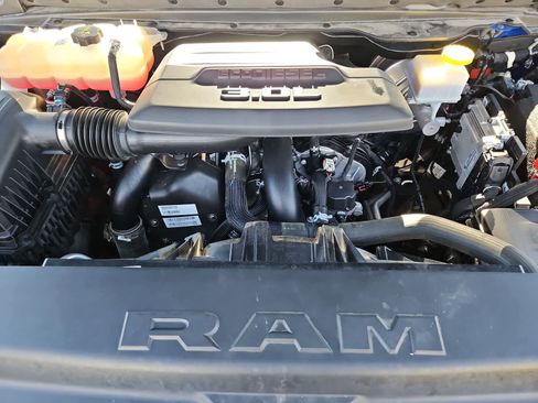 Certified 2021 RAM 1500 Laramie image 17