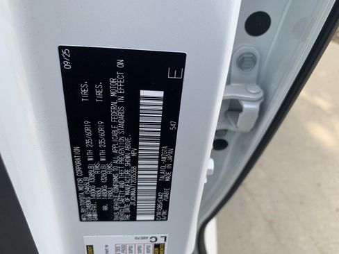 Used 2026 Lexus RX 350 Premium w/ Accessory Package (Z1) FWD image 36