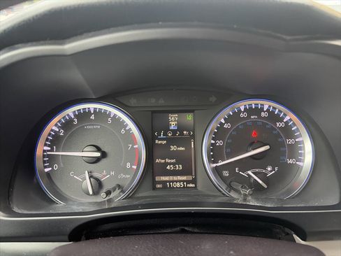 Used 2015 Toyota Highlander Limited Platinum image 34