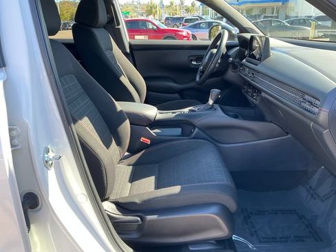 Used 2023 Honda HR-V Sport image 32