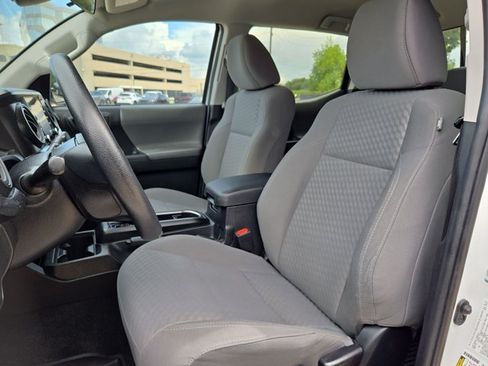 Used 2021 Toyota Tacoma SR w/ SR Convenience Package RWD image 14