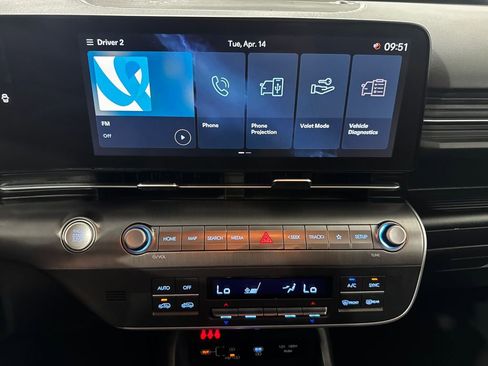 Used 2025 Hyundai Kona SEL FWD image 12