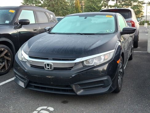 Used 2016 Honda Civic LX-P image 2