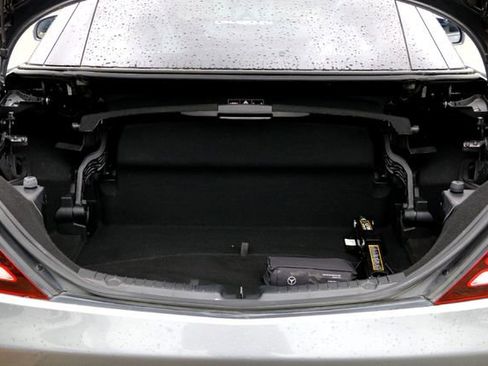 Used 2020 Mercedes-Benz SLC 300 image 26