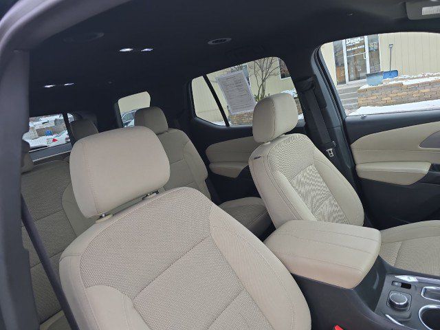 Used 2023 Chevrolet Traverse LS FWD image 44