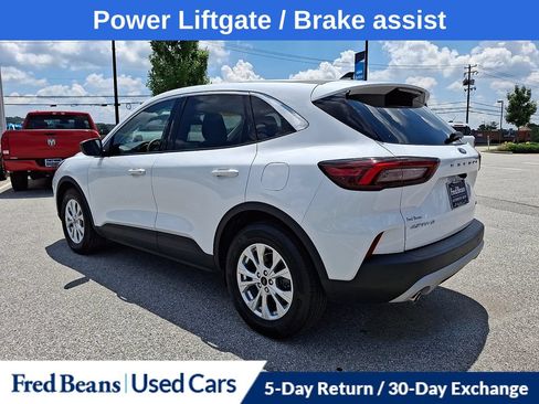 Used 2023 Ford Escape Active w/ Tech Pack #1 AWD/4WD image 9