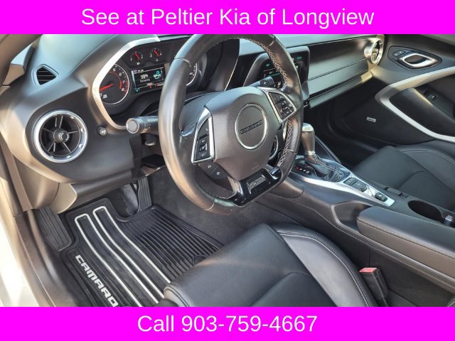 Used 2017 Chevrolet Camaro LT RWD image 15