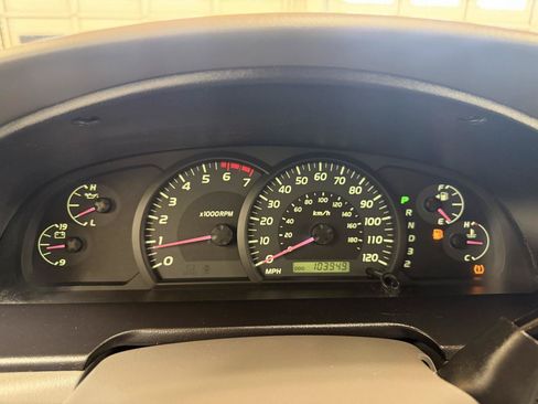Used 2005 Toyota Tundra SR5 w/ Preferred Accessory Pkg RWD image 15