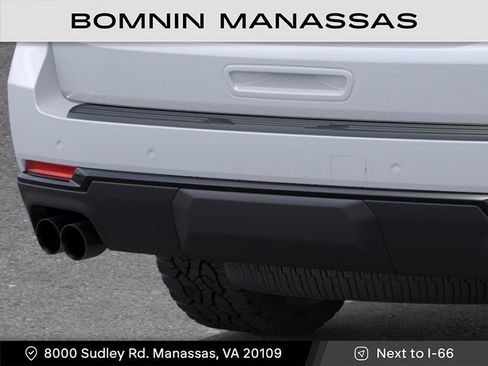 New 2026 Chevrolet Suburban Z71 image 14