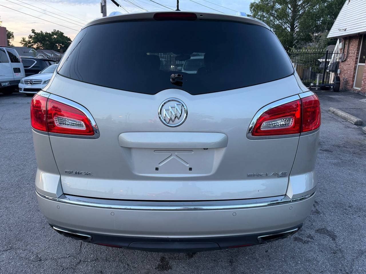 Used 2014 Buick Enclave Leather AWD/4WD image 11