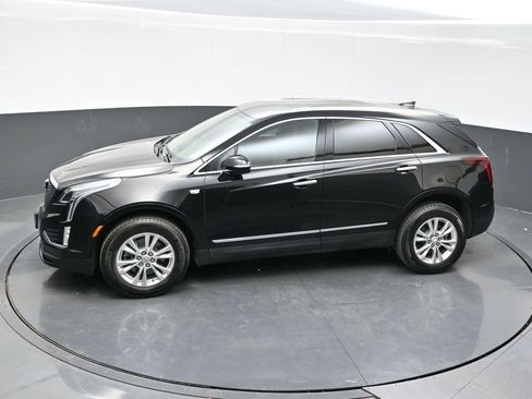 Certified 2025 Cadillac XT5 Luxury w/ LPO, Floor Liner Package AWD/4WD image 35