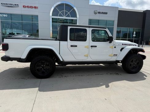 Used 2022 Jeep Gladiator Mojave w/ LED Lighting Group AWD/4WD image 2