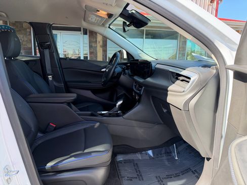 Used 2025 Buick Encore GX Sport Touring w/ Comfort Package image 22
