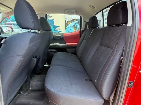 Used 2019 Toyota Tacoma SR5 RWD image 14