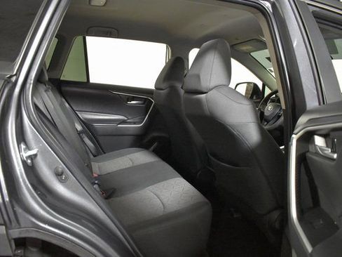 Used 2023 Toyota RAV4 XLE image 31