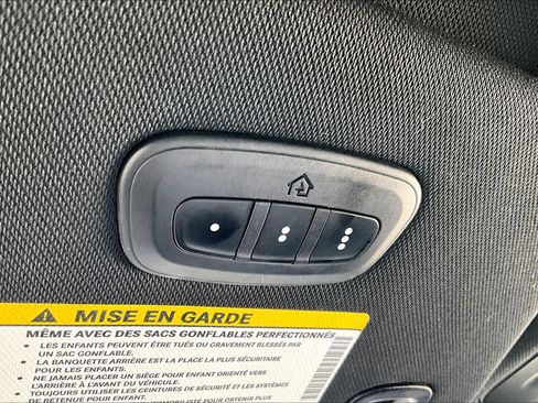 Used 2021 Chrysler Pacifica Touring w/ S Appearance Package FWD image 33