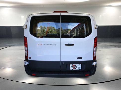 Used 2017 Ford Transit 250 130 Low Roof w/ Exterior Upgrade Package RWD image 5