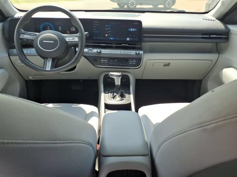 Used 2025 Hyundai Kona SEL AWD/4WD image 13