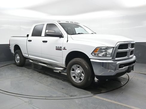 Used 2018 RAM 2500 Tradesman w/ Chrome Appearance Group image 6